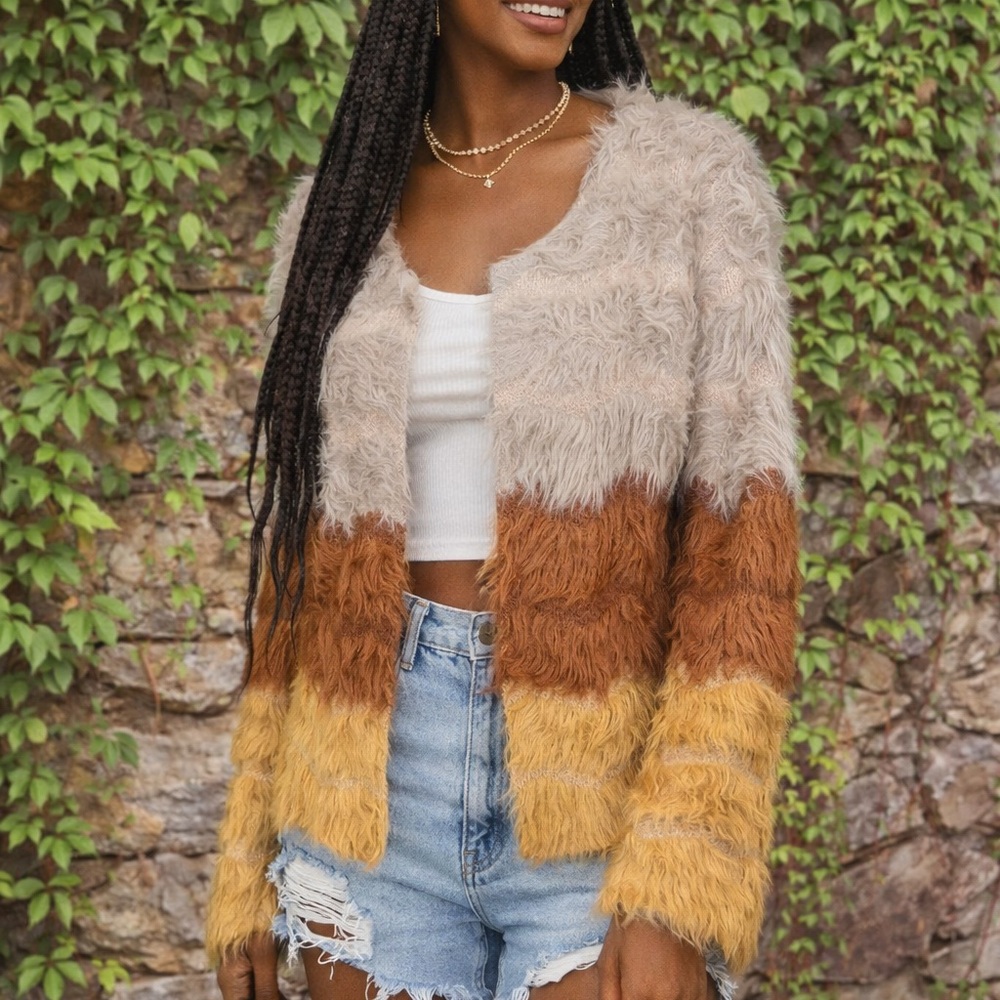 WOVEN HEART Eyelash Fringe Chevron Stripe Open Cardigan, M
